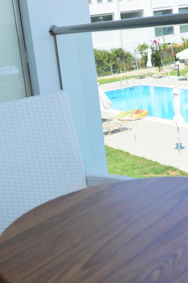 Mythos Beach Resort 아판토우 외부 사진