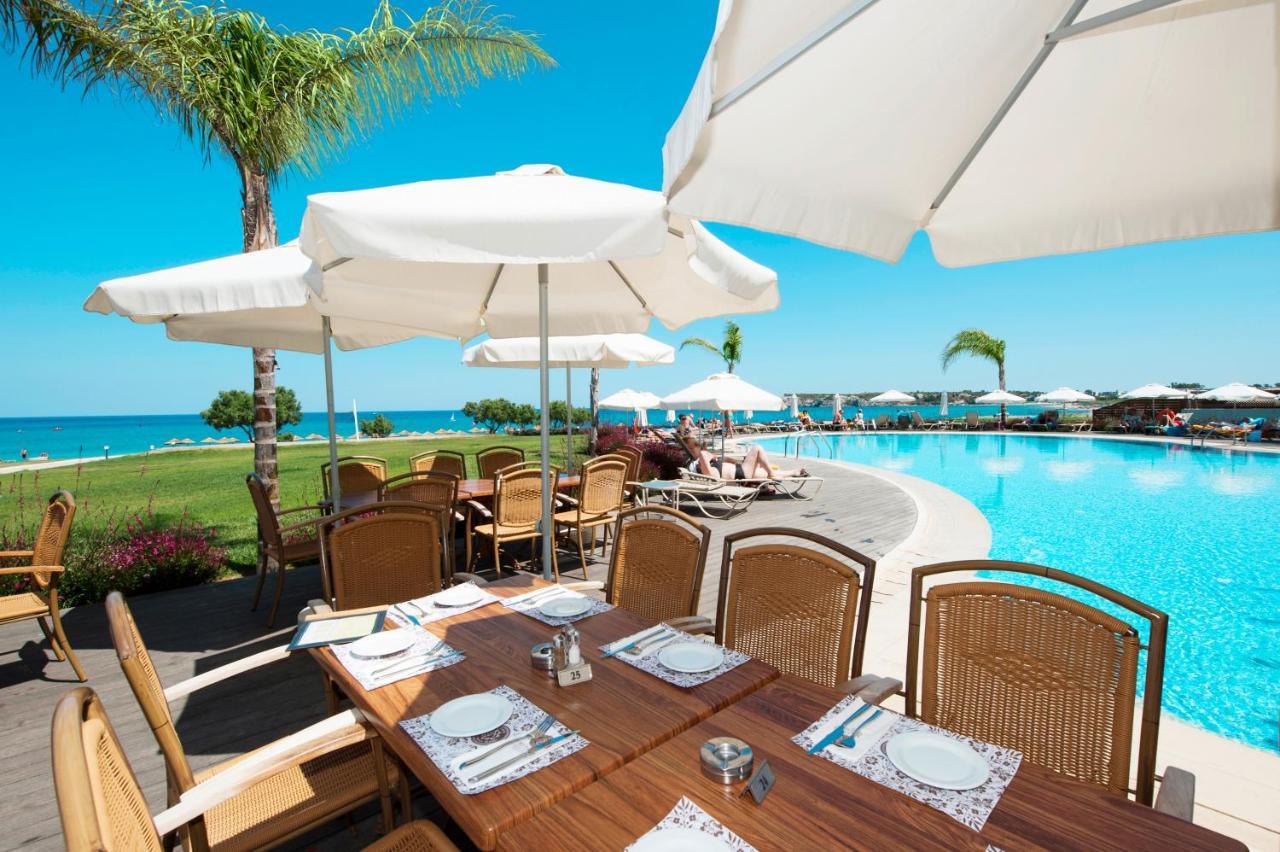 Mythos Beach Resort 아판토우 외부 사진