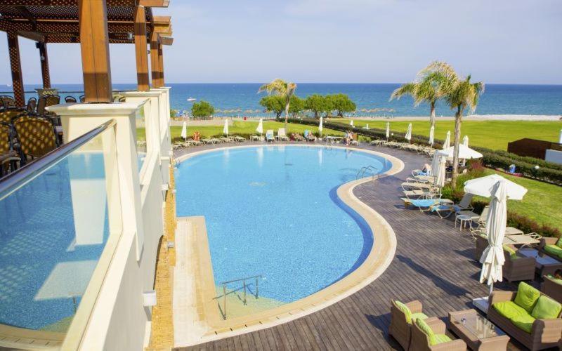 Mythos Beach Resort 아판토우 외부 사진